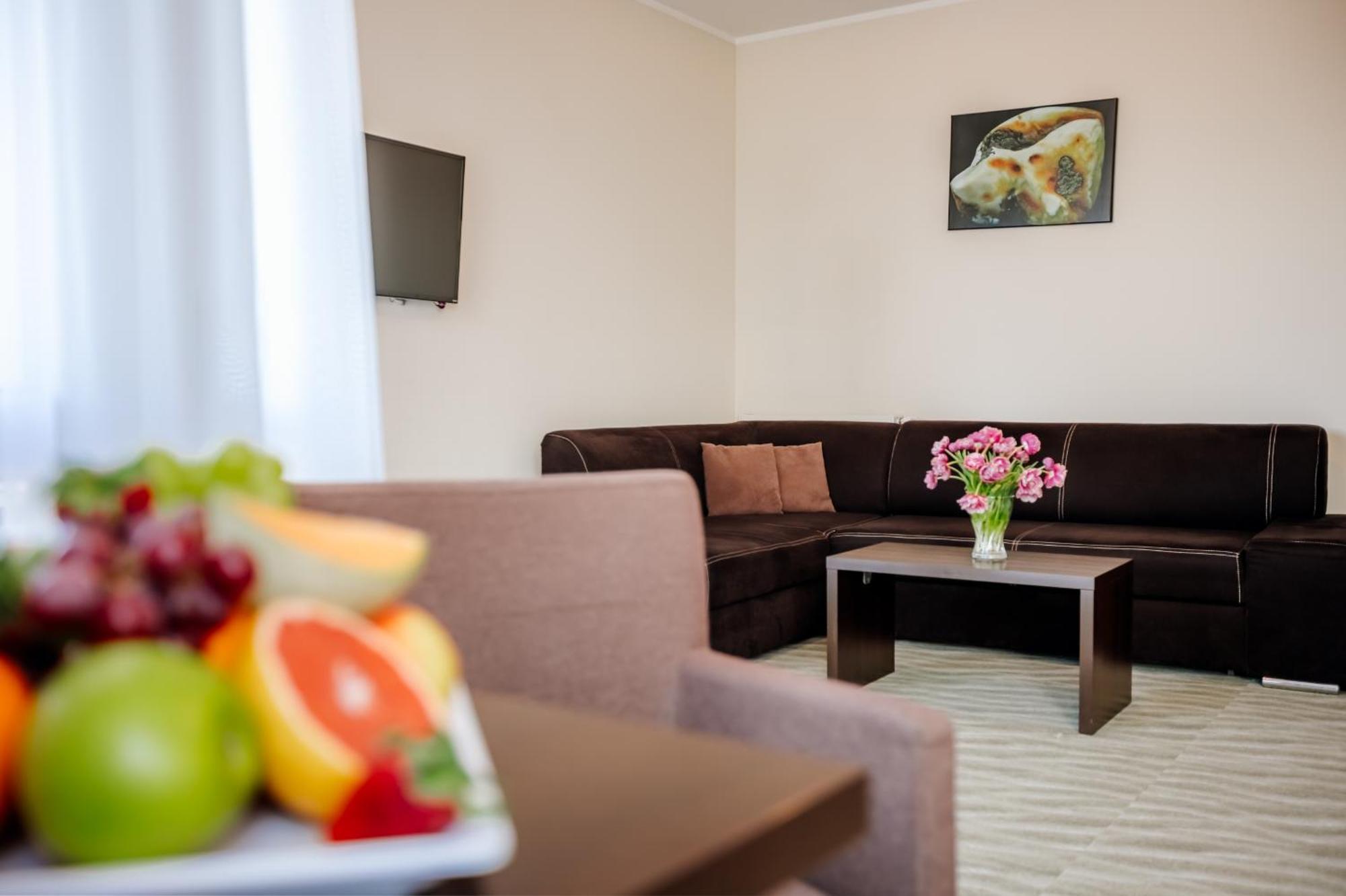 Hotel Emocja Spa ミエルノ エクステリア 写真